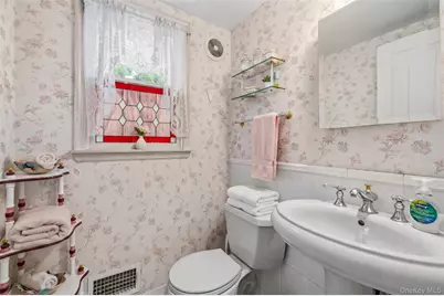 92 Edgewood Drive, Orangeburg, NY 10962 - Photo 40