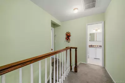 92 Edgewood Drive, Orangeburg, NY 10962 - Photo 18