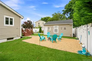 494 N Putnam Ave, Lindenhurst, NY 11757 - Photo 18