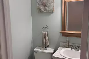 109 Crestwood Dr, Shirley, NY 11967 - Photo 12