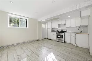 60-43 69th Pl, Maspeth, NY 11378 - Photo 14