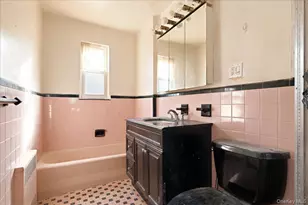 60-43 69th Pl, Maspeth, NY 11378 - Photo 12