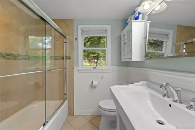 18 Walnut Avenue, Setauket, NY 11733 - Photo 16
