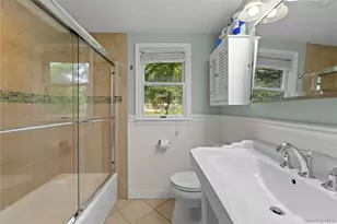 18 Walnut Ave, Setauket, NY 11733 - Photo 16