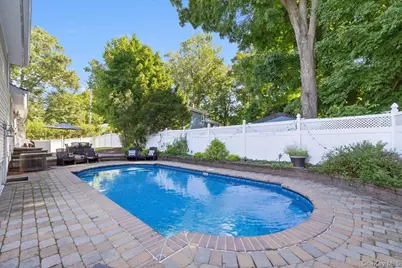8 Foxwood Avenue, Suffern, NY 10901 - Photo 32