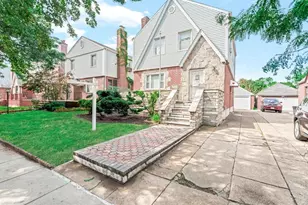 64-18 Fitchett St, Rego Park, NY 11374 - Photo 2