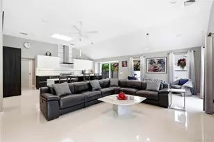 31 Deer Run, East Islip, NY 11730 - Photo 18
