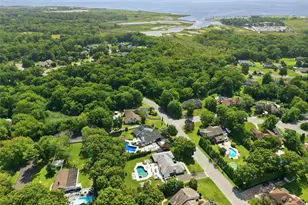 31 Deer Run, East Islip, NY 11730 - Photo 48