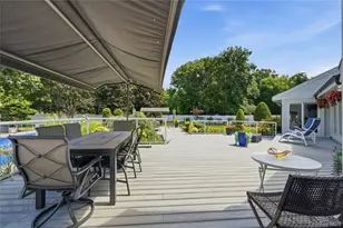 31 Deer Run, East Islip, NY 11730 - Photo 36