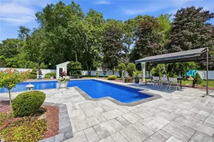31 Deer Run, East Islip, NY 11730 - Photo 42