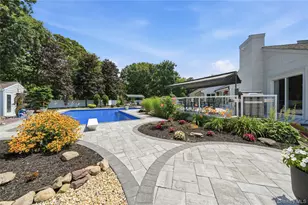 31 Deer Run, East Islip, NY 11730 - Photo 40