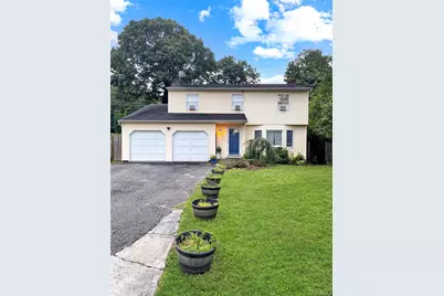 6 4th Avenue, Rocky Point, NY 11778 - Photo 1