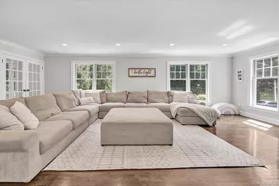 115 Fairway Drive, Stamford, CT 6903 - Photo 6
