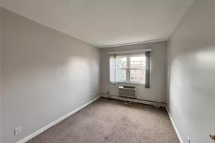 120-09 Ketch Ct, College Point, NY 11356 - Photo 10