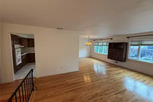 404 Edgegrove Ave, New York, NY 10312 - Photo 6