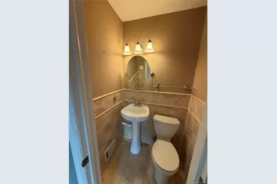 404 Edgegrove Avenue, New York, NY 10312 - Photo 12