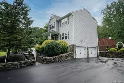 7 Laura Road, Monroe, NY 10950 - Photo 2