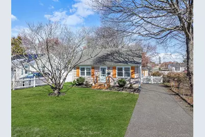 35 Thorburn Avenue, Patchogue, NY 11772 - Photo 1