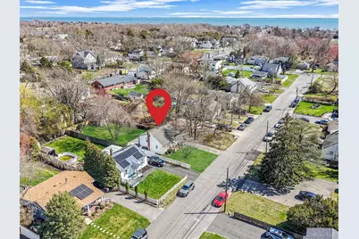 35 Thorburn Avenue, Patchogue, NY 11772 - Photo 2