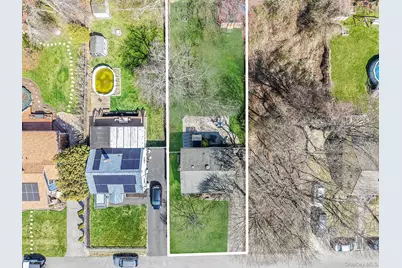 35 Thorburn Avenue, Patchogue, NY 11772 - Photo 4