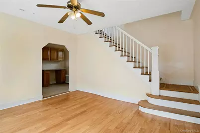 4041 Duryea Avenue, Bronx, NY 10466 - Photo 12