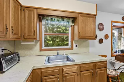 2625 Great Peconic Bay Boulevard, Laurel, NY 11948 - Photo 18