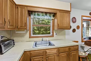 2625 Great Peconic Bay Blvd, Laurel, NY 11948 - Photo 18