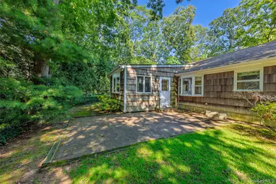 2625 Great Peconic Bay Boulevard, Laurel, NY 11948 - Photo 6
