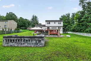 2 Pellbridge Dr, Hopewell Junction, NY 12533 - Photo 38