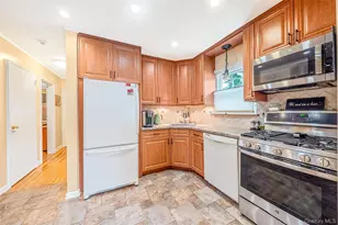 41-37 247th St, Little Neck, NY 11363 - Photo 10