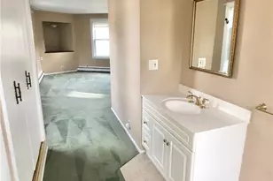 72 Stewart Ave, Eastchester, NY 10709 - Photo 10