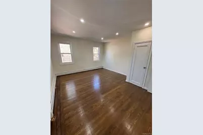 1054 Lydig Avenue, Bronx, NY 10461 - Photo 2