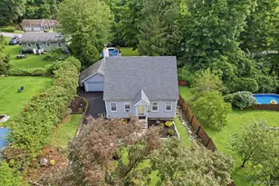 9 Lawrence Dr, Brewster, NY 10509 - Photo 2