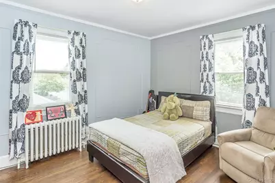 29 Ford Street, Glen Cove, NY 11542 - Photo 8