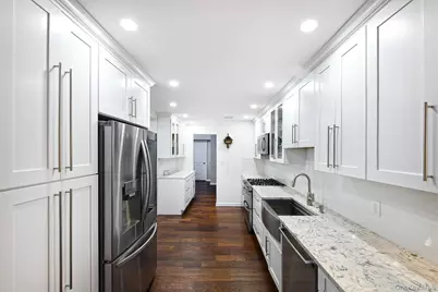 73 Alton Avenue, Greenlawn, NY 11740 - Photo 10