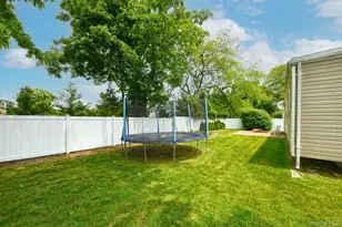 73 Alton Ave, Greenlawn, NY 11740 - Photo 20