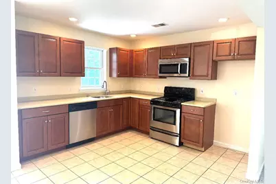 794 South St. #1, Highland, NY 12528 - Photo 4