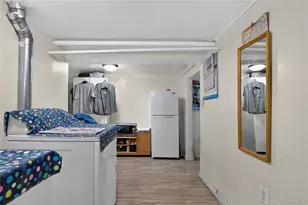 92-16 173rd St, Jamaica, NY 11433 - Photo 24
