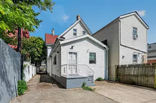 92-16 173rd St, Jamaica, NY 11433 - Photo 26