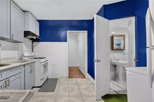 92-16 173rd St, Jamaica, NY 11433 - Photo 6