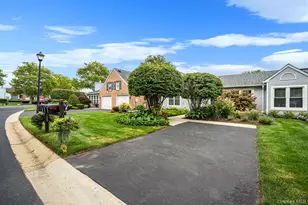 89 Hearthside Dr, Mount Sinai, NY 11766 - Photo 4