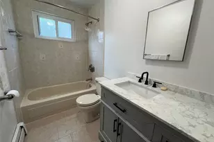 32 Hammond Rd, Glen Cove, NY 11542 - Photo 6