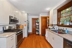 194 Bradley Rd, Scarsdale, NY 10583 - Photo 10