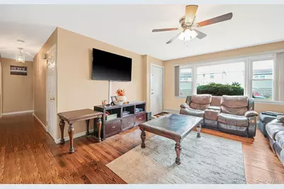 776 S 5th Street, Lindenhurst, NY 11757 - Photo 6