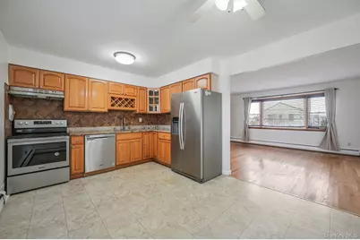 776 S 5th Street, Lindenhurst, NY 11757 - Photo 18