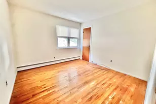 22 Sheppard Ln, Smithtown, NY 11787 - Photo 14