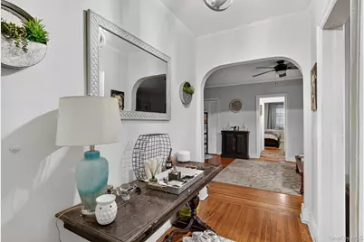 475 Bronx River Road #2D, Yonkers, NY 10704 - Photo 2
