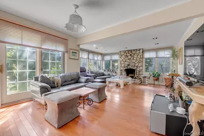 1559 Pebble Lane, Hewlett, NY 11557 - Photo 12