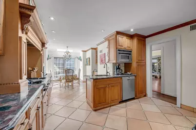 1559 Pebble Lane, Hewlett, NY 11557 - Photo 10