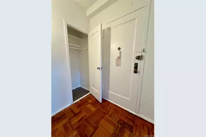 1591 Metropolitan Avenue #5C, Bronx, NY 10462 - Photo 18